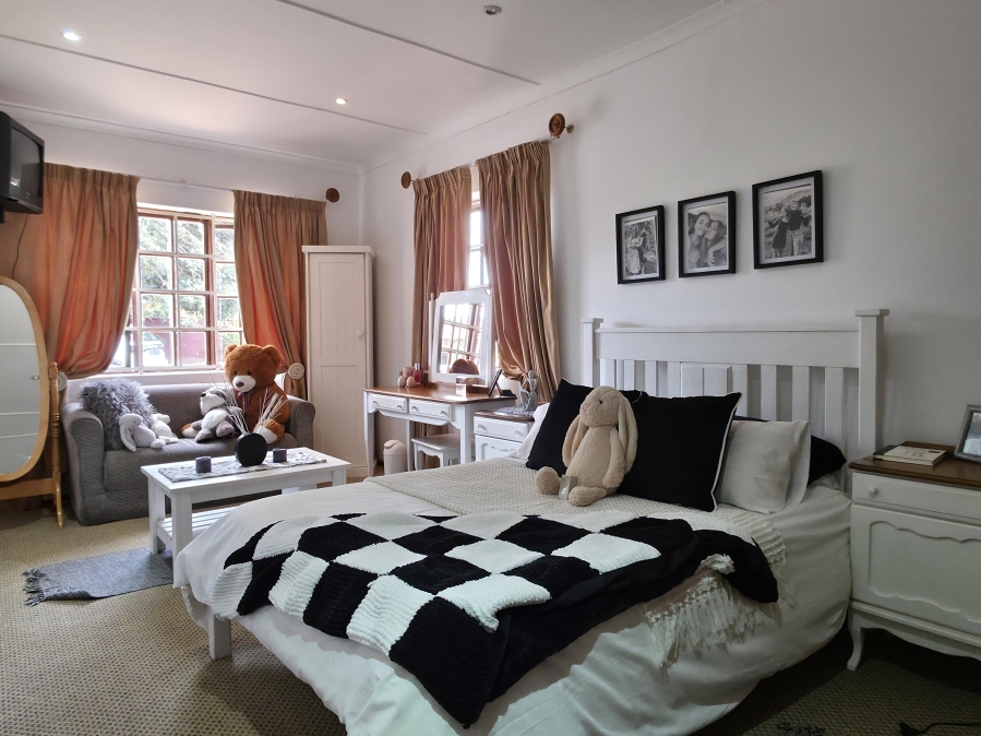 4 Bedroom Property for Sale in Noorsekloof Eastern Cape
